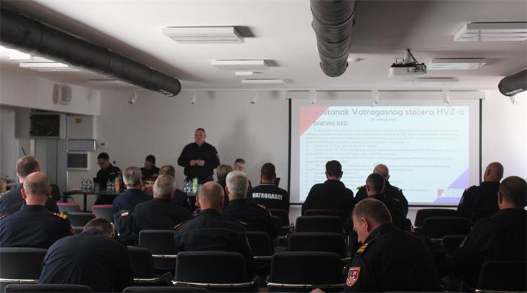 Slika /slike/Vijesti/Naslovna_Vatrogasni stozer_IMG_2760.JPG